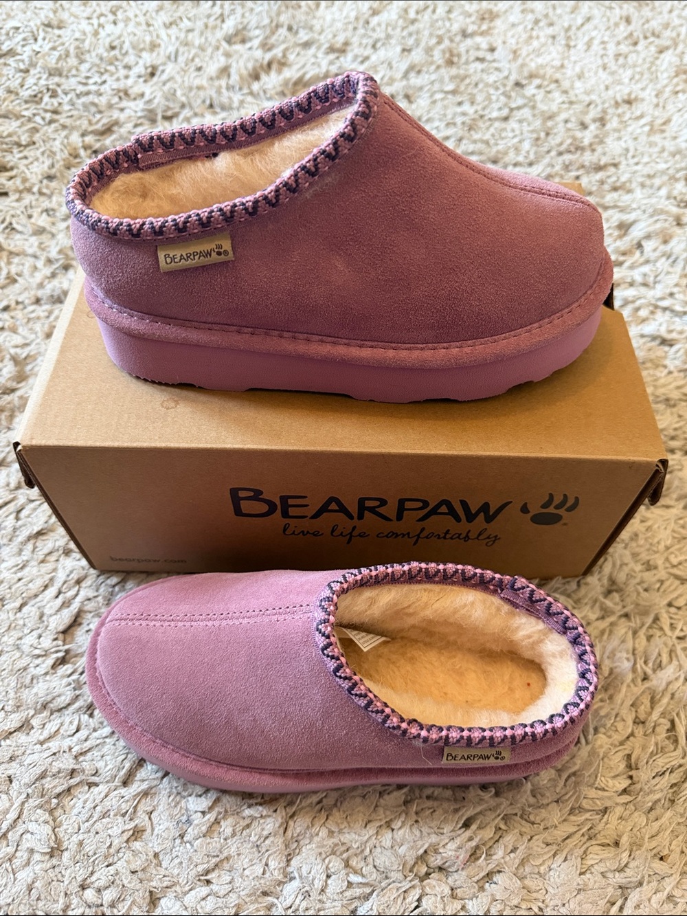 NIB Bearpaw “Martis” Dusky Orchid Slippers, Size 2